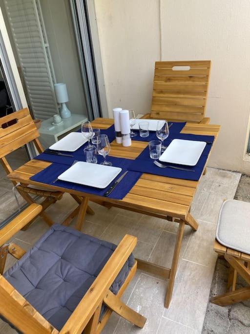 Studio Eleverca 3*- Rez De Jardin Terrasse - Axelle Loc'Appart Mandelieu Zewnętrze zdjęcie