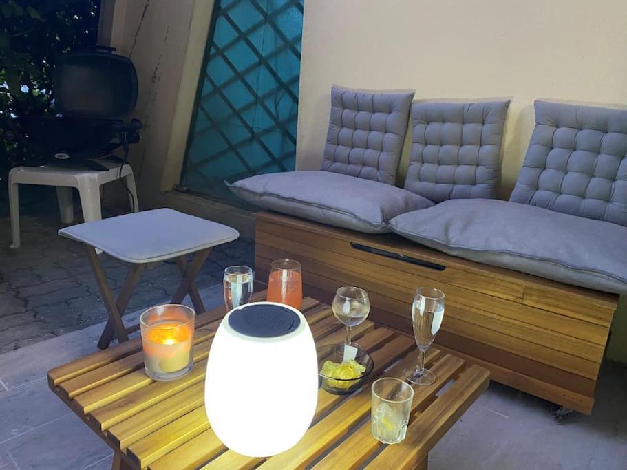 Studio Eleverca 3*- Rez De Jardin Terrasse - Axelle Loc'Appart Mandelieu Zewnętrze zdjęcie